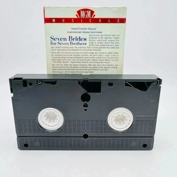 Seven Brides For Seven Brothers VHS Tape MGM Musical - Picture 4 of 4